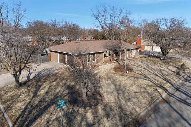 5702 E Rockhill St, Wichita, KS 67208