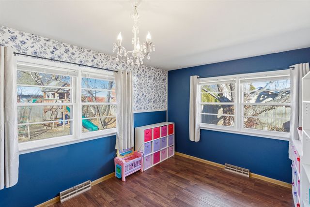 5702 E Rockhill St, Wichita, KS 67208