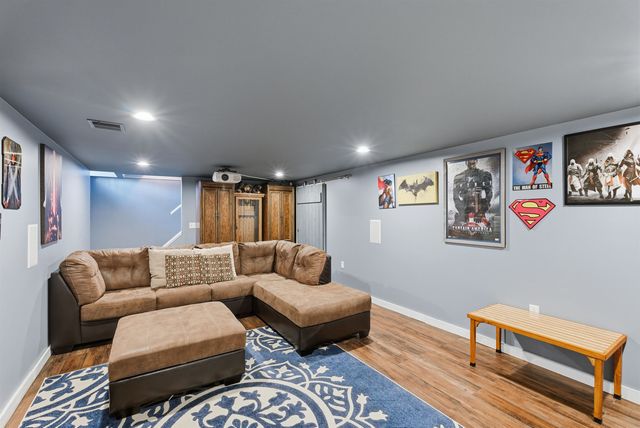 5702 E Rockhill St, Wichita, KS 67208