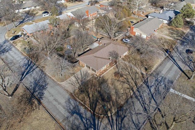 5702 E Rockhill St, Wichita, KS 67208