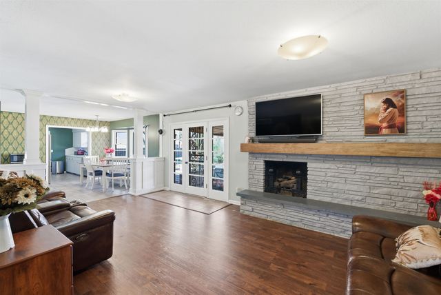 5702 E Rockhill St, Wichita, KS 67208