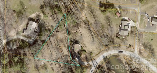 207 Wood Dale Drive, Hendersonville, NC 28791