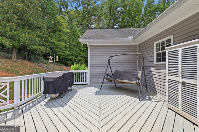 980 Falls Road, Toccoa, GA 30577