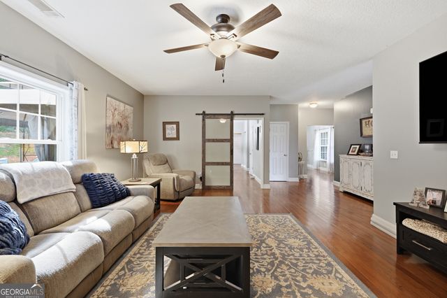 980 Falls Road, Toccoa, GA 30577