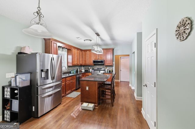 980 Falls Road, Toccoa, GA 30577