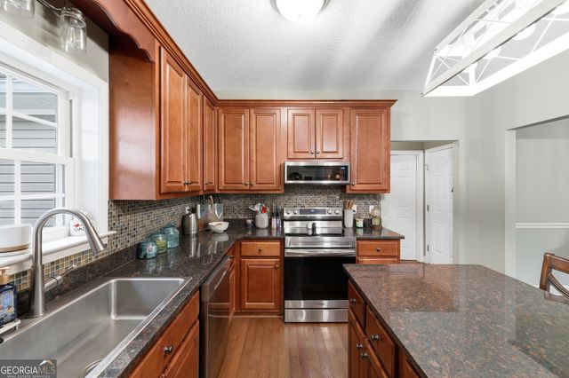 980 Falls Road, Toccoa, GA 30577