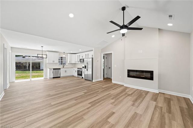 408 E Main Street, Yadkinville, NC 27055