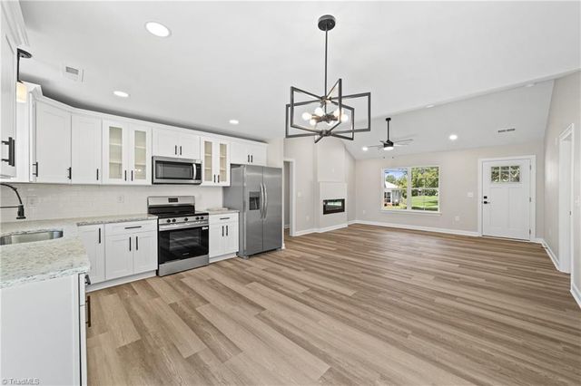 408 E Main Street, Yadkinville, NC 27055