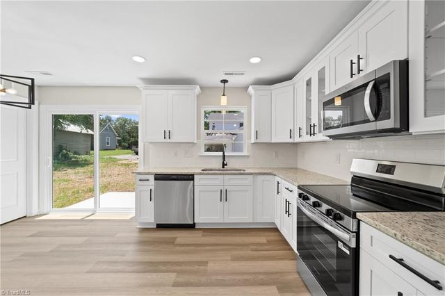 408 E Main Street, Yadkinville, NC 27055