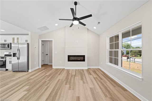 408 E Main Street, Yadkinville, NC 27055