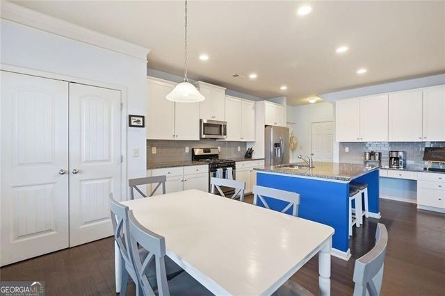 905 Habersham Court, Woodstock, GA 30188