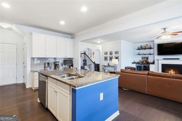 905 Habersham Court, Woodstock, GA 30188