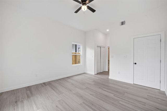 9007 Hilda Street, Houston, TX 77033
