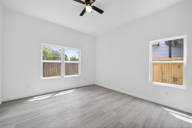 9007 Hilda Street, Houston, TX 77033