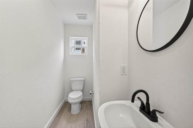 9007 Hilda Street, Houston, TX 77033