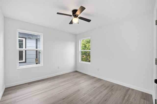 9007 Hilda Street, Houston, TX 77033