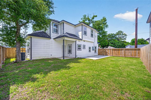 9007 Hilda Street, Houston, TX 77033