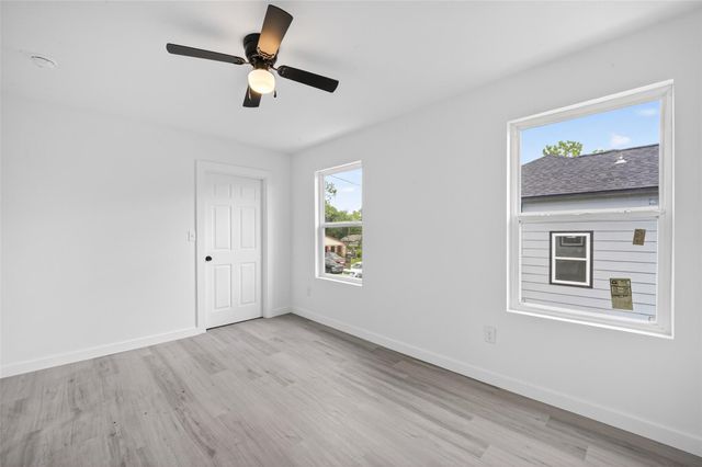 9007 Hilda Street, Houston, TX 77033