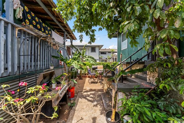 1214 Palama Street, Honolulu, HI 96817