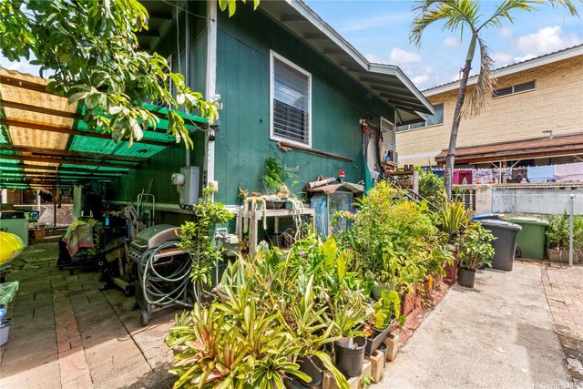 1214 Palama Street, Honolulu, HI 96817