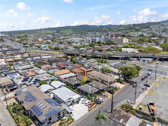 1214 Palama Street, Honolulu, HI 96817