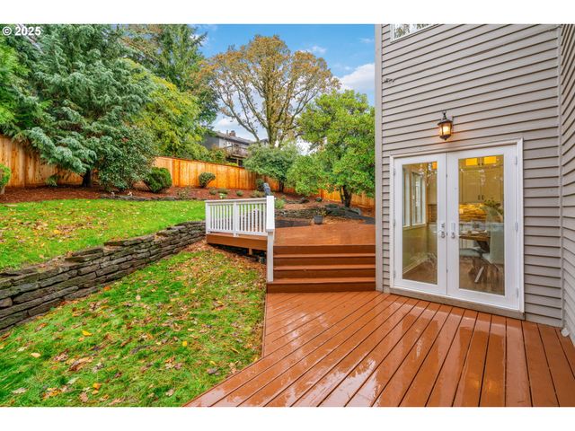 1808 HALL Ct, West Linn, OR 97068