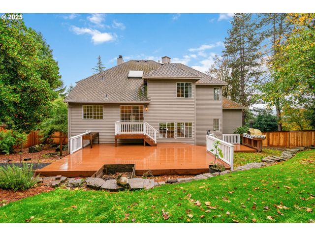 1808 HALL Ct, West Linn, OR 97068
