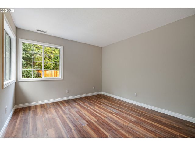 1808 HALL Ct, West Linn, OR 97068