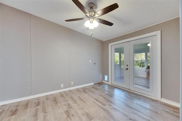 9171 WOOD TERRACE DRIVE, Tampa, FL 33637