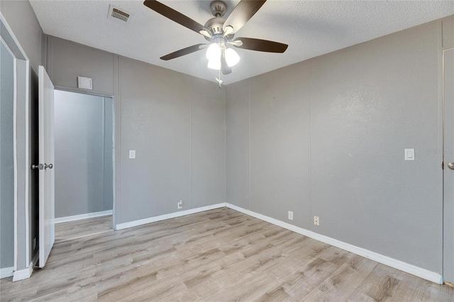 9171 WOOD TERRACE DRIVE, Tampa, FL 33637