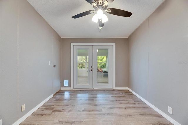 9171 WOOD TERRACE DRIVE, Tampa, FL 33637
