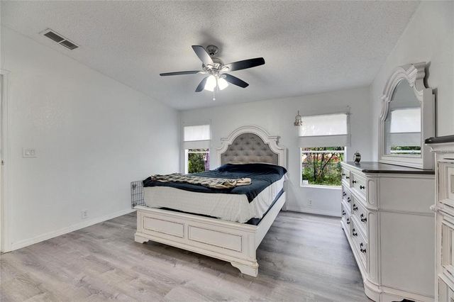 9171 WOOD TERRACE DRIVE, Tampa, FL 33637