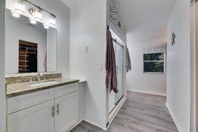 9171 WOOD TERRACE DRIVE, Tampa, FL 33637
