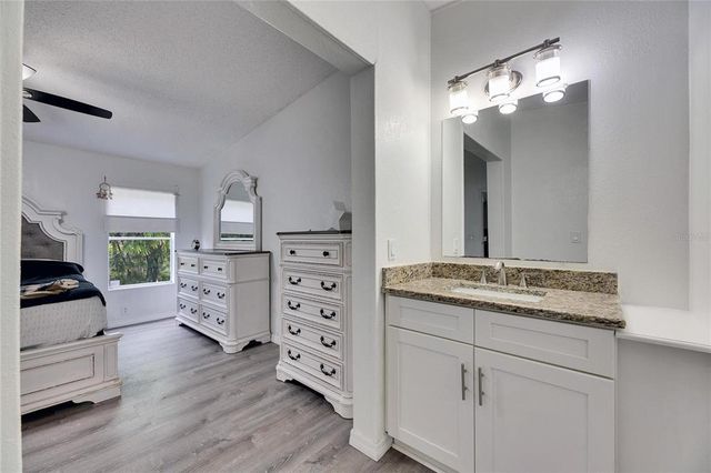 9171 WOOD TERRACE DRIVE, Tampa, FL 33637