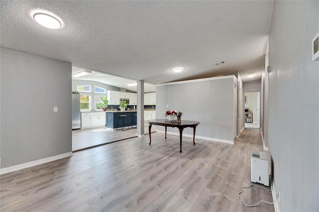9171 WOOD TERRACE DRIVE, Tampa, FL 33637