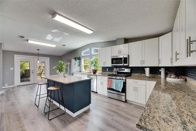 9171 WOOD TERRACE DRIVE, Tampa, FL 33637