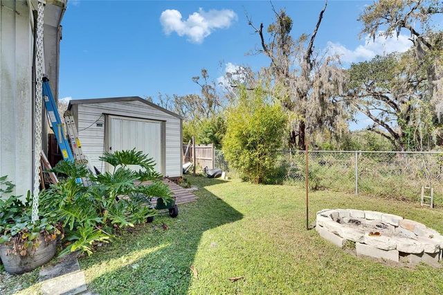 9171 WOOD TERRACE DRIVE, Tampa, FL 33637