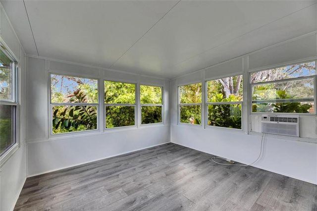 9171 WOOD TERRACE DRIVE, Tampa, FL 33637