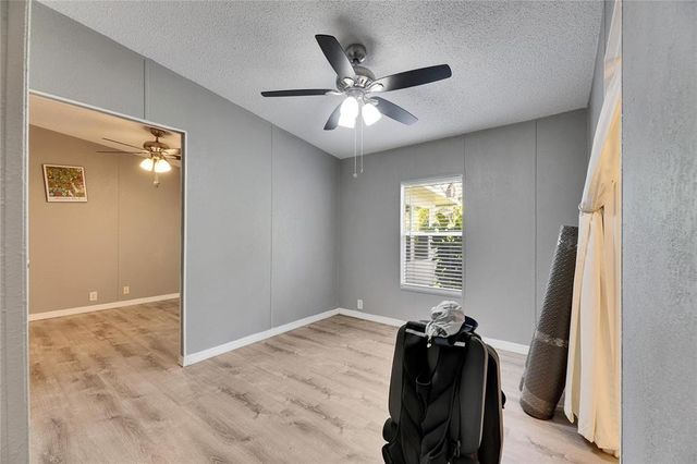 9171 WOOD TERRACE DRIVE, Tampa, FL 33637