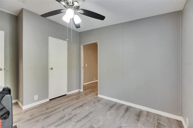 9171 WOOD TERRACE DRIVE, Tampa, FL 33637