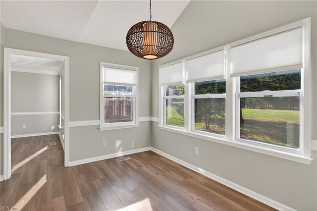 720 Dickens PL, Chesapeake, VA 23322