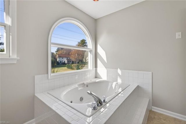 720 Dickens PL, Chesapeake, VA 23322