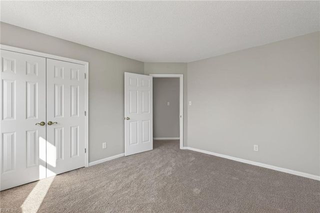 720 Dickens PL, Chesapeake, VA 23322