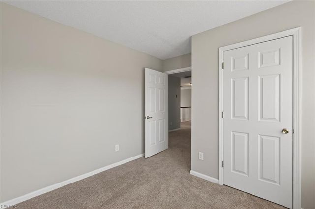 720 Dickens PL, Chesapeake, VA 23322