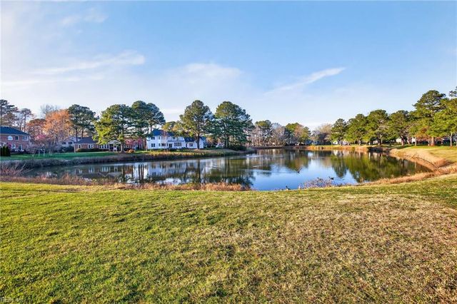 720 Dickens PL, Chesapeake, VA 23322