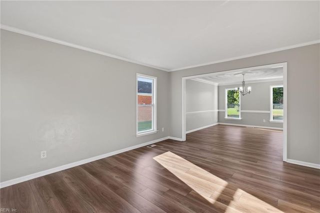 720 Dickens PL, Chesapeake, VA 23322