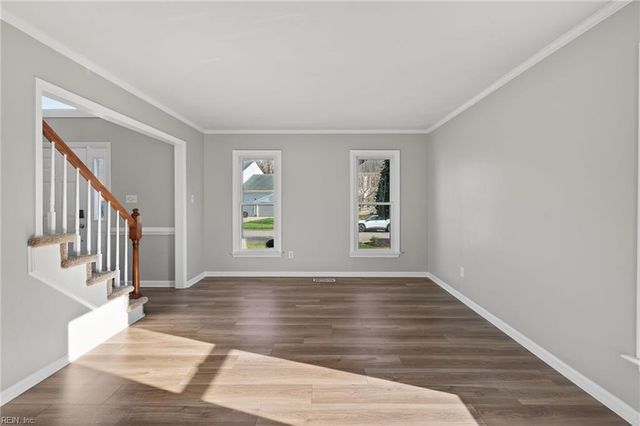 720 Dickens PL, Chesapeake, VA 23322