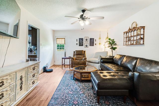 1730 Ballard Drive, Paris, TX 75460
