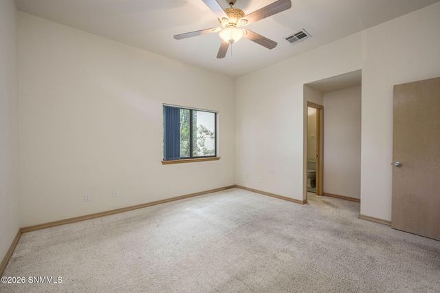 292 Los Arboles Court, Las Cruces, NM 88011