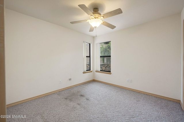 292 Los Arboles Court, Las Cruces, NM 88011